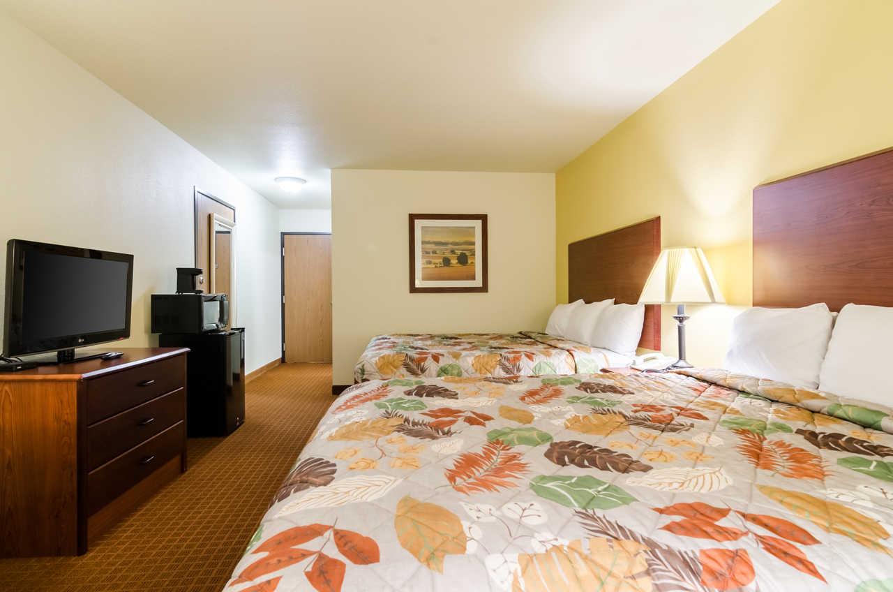 Rodeway Inn Larned Extérieur photo